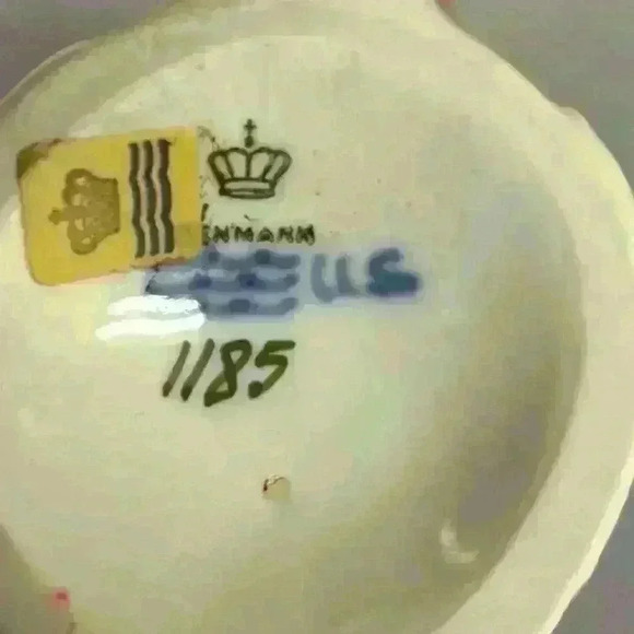 Royal Copenhagen Vintage Turkey Chick Bird Figurine #1185 Marked - Picture 10 of 10